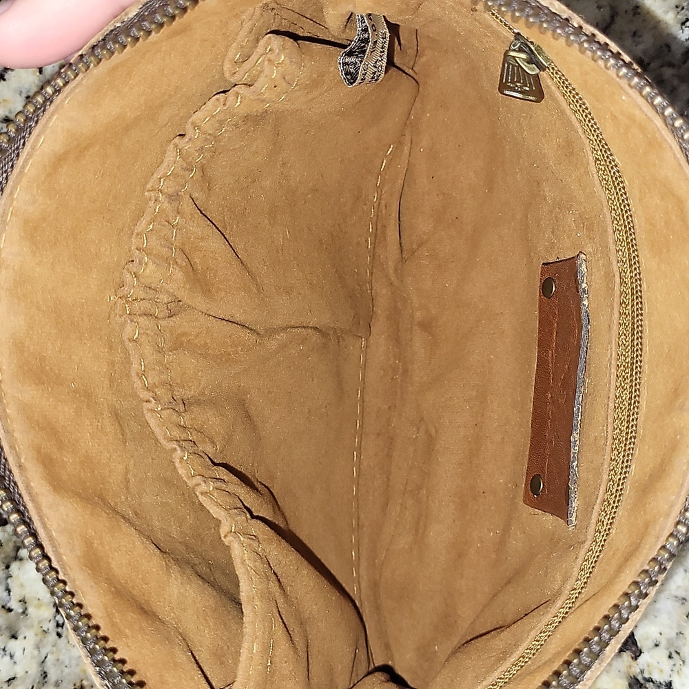Patricia Nash Burnished Tooled Cassini Wristlet - Picture 7 of 13